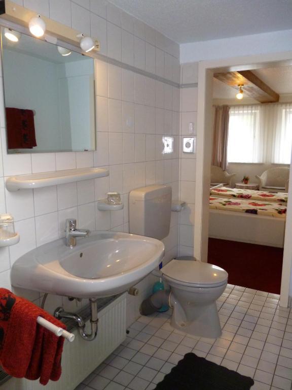 Hotel-Cafe-Restaurant Parkhaus Altenau  Δωμάτιο φωτογραφία